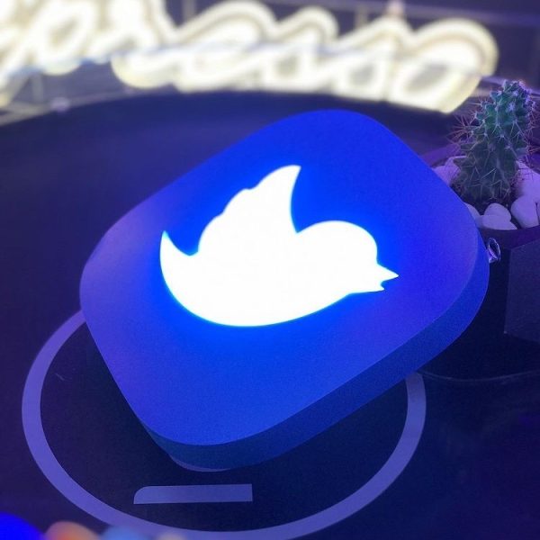 TWİTTER 01LEON TABELA